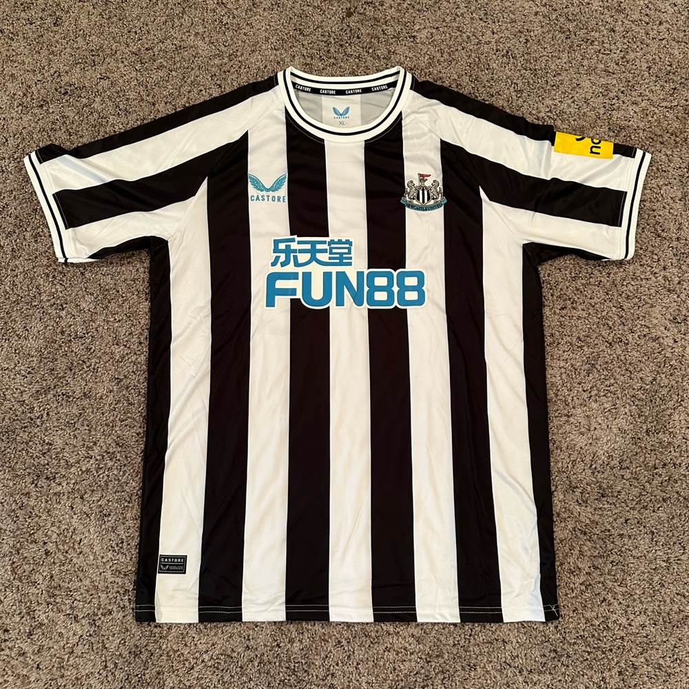 Newcastle 22-23 size XL